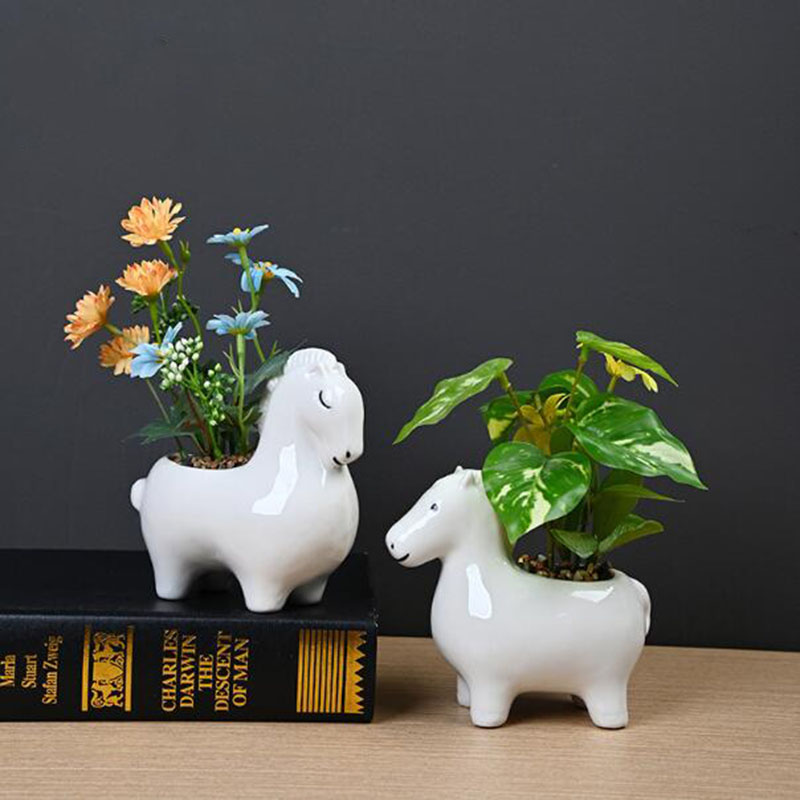 White Porcelain Creative Horse - Bonsai Garden Art 评论和价格